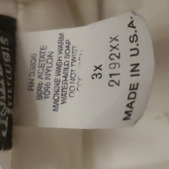 Intimate Moments Plus Size Feminine & Soft Lightweight Robe - Picture 8 of 8